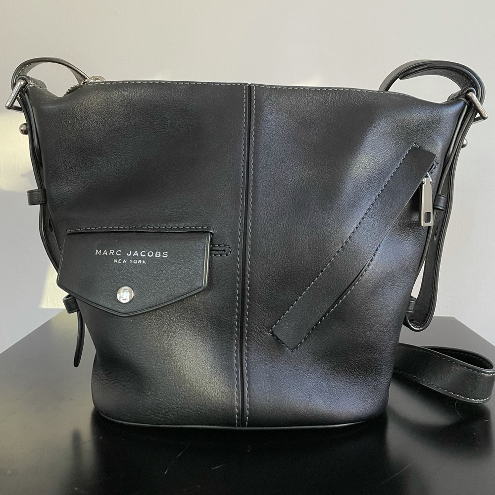 Marc Jacobs The Mini Sling Leather Hobo
